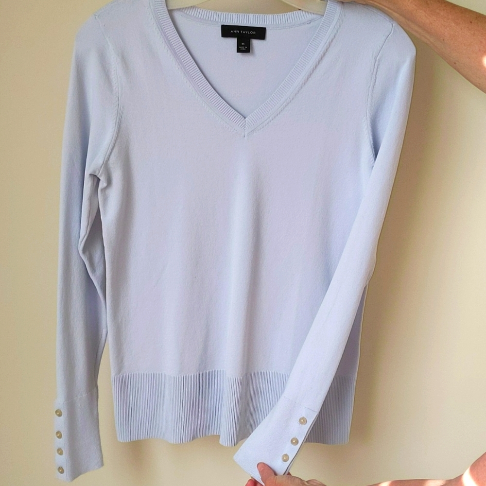 Ann Taylor Light Blue Long Sleeve Shirt, size XS